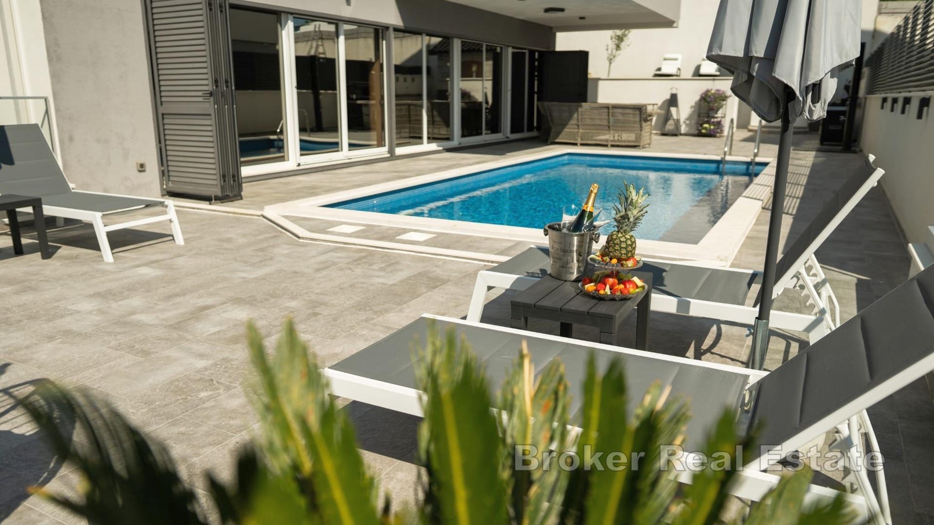 Luksuzna vila s panoramskim pogledom na more