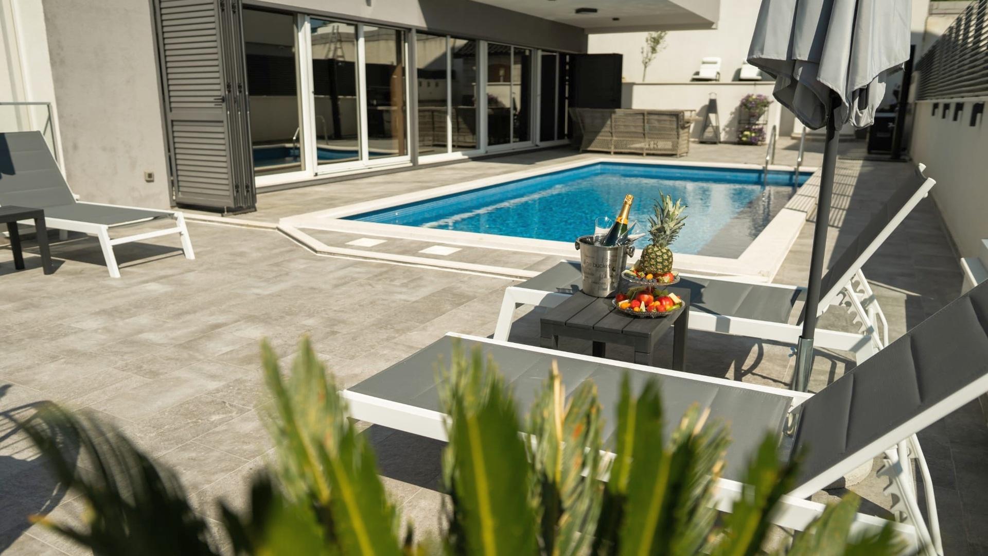 Luxusní vila s výhledem na pobřeží Středozemního moře