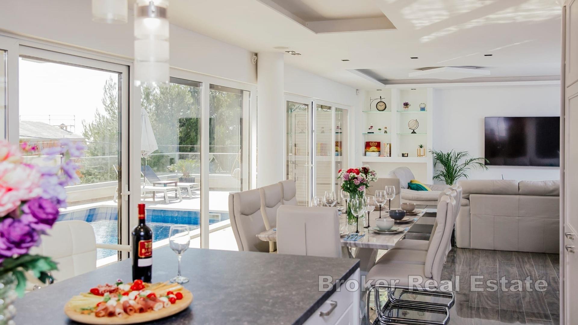 Luksuzna vila s panoramskim pogledom na more