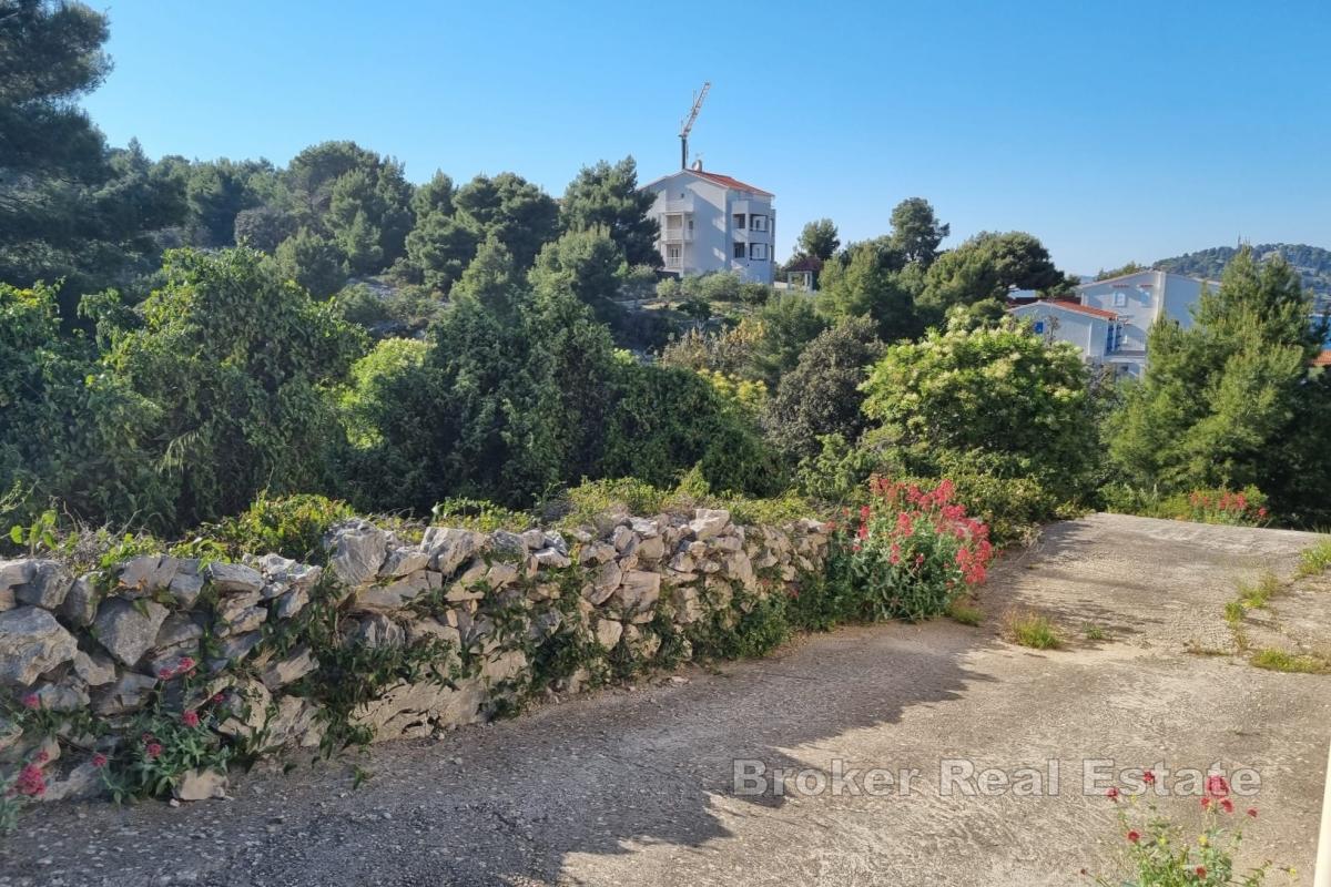 Terreno edificabile attraente in prima fila sul mare