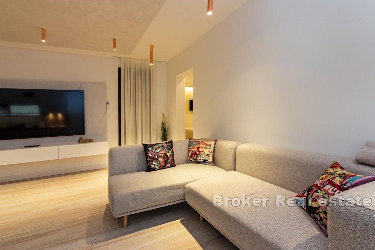 Luxusní penthouse v blízkosti moře