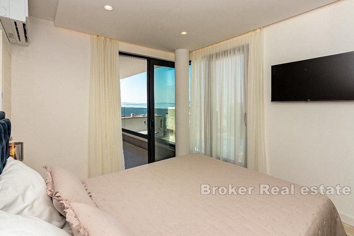 Luxury penthouse near the sea