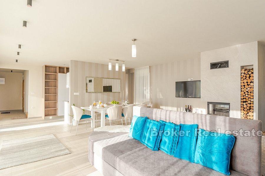 Attractive villa for rent with a panoramic view of the sea