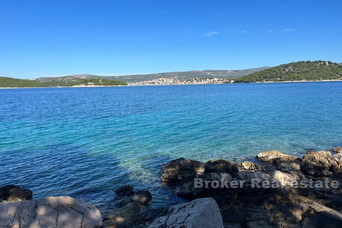 Jordbruksmark i första raden till havet