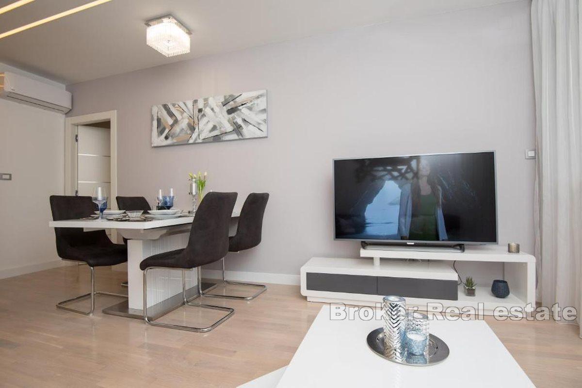 Luxurious two-bedroom apartment in a great location