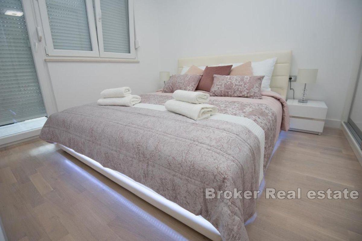 Luxurious two-bedroom apartment in a great location