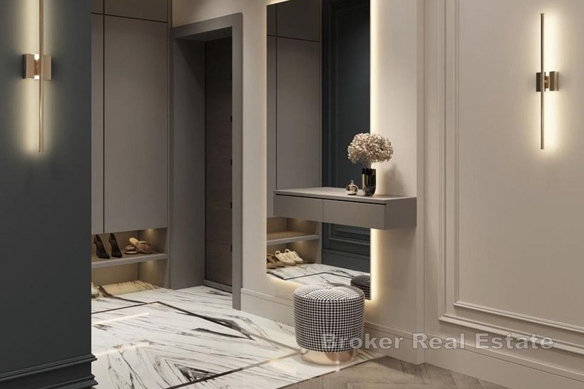 Lyxvilla med kristallbadkar från Madagaskar och havsutsikt