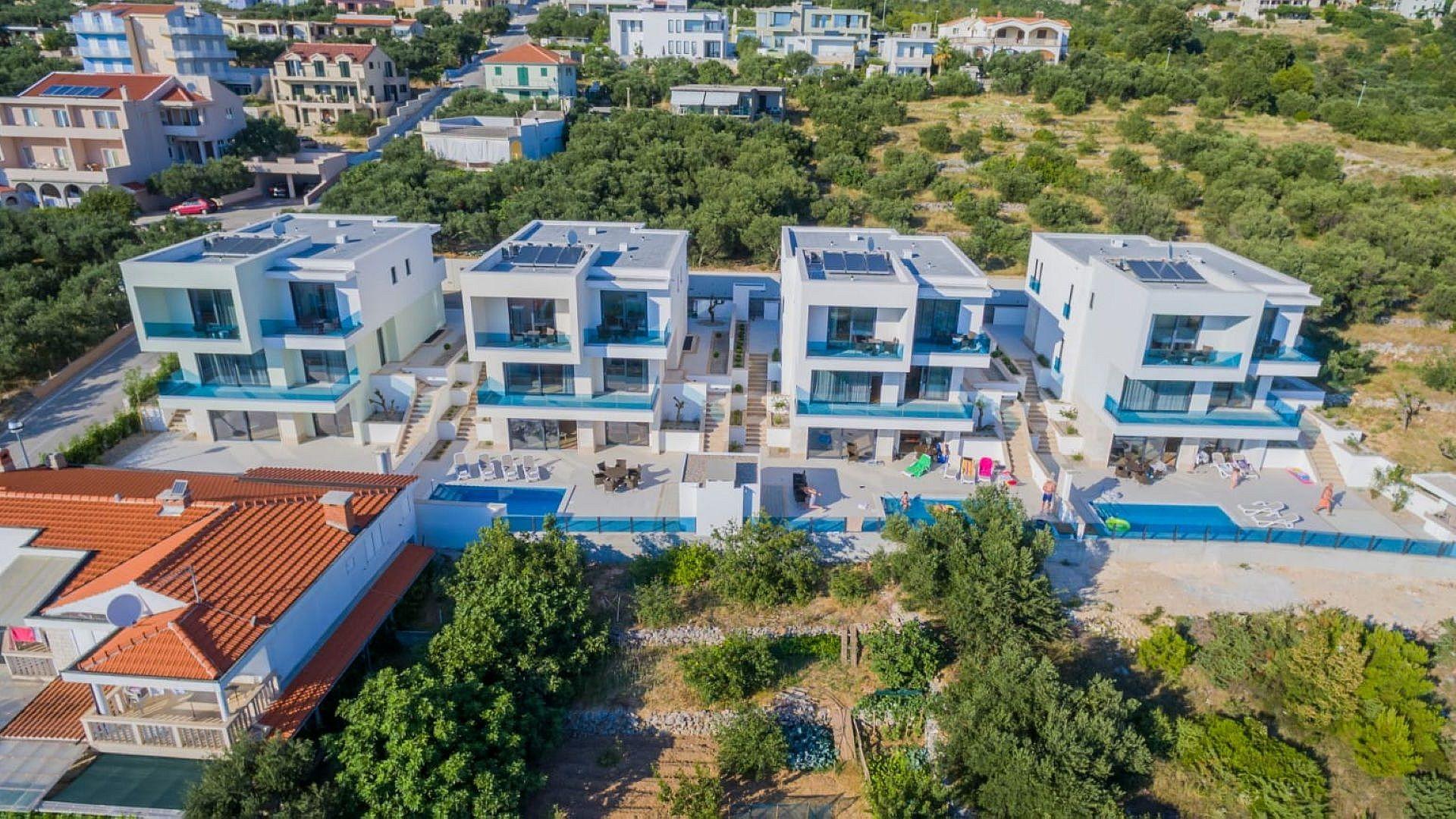 Lyxig villa med panoramautsikt över havet