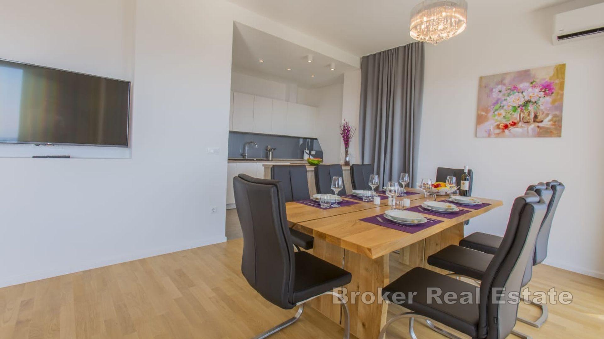 Krásná vila s panoramatickým výhledem na moře