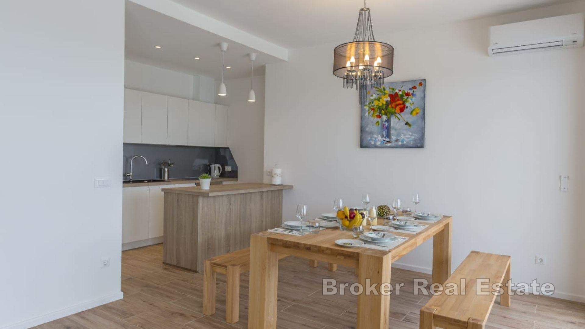 Krásná vila s panoramatickým výhledem na moře