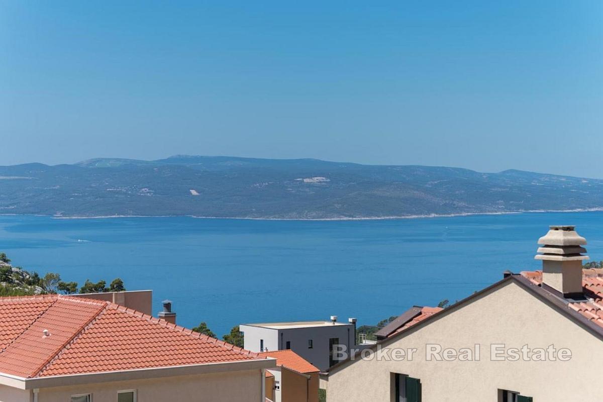 Moderní vila s panoramatickým výhledem na moře