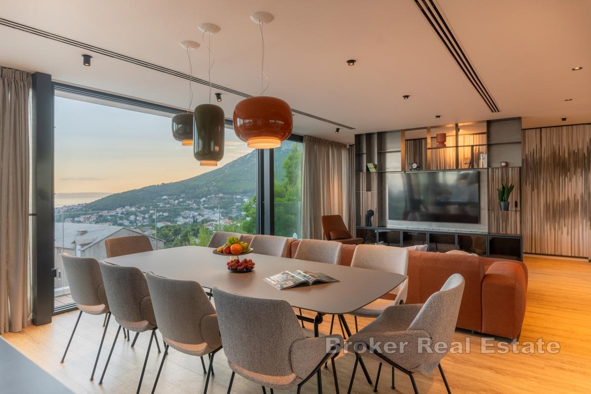 Affascinante villa in affitto con vista panoramica sul mare