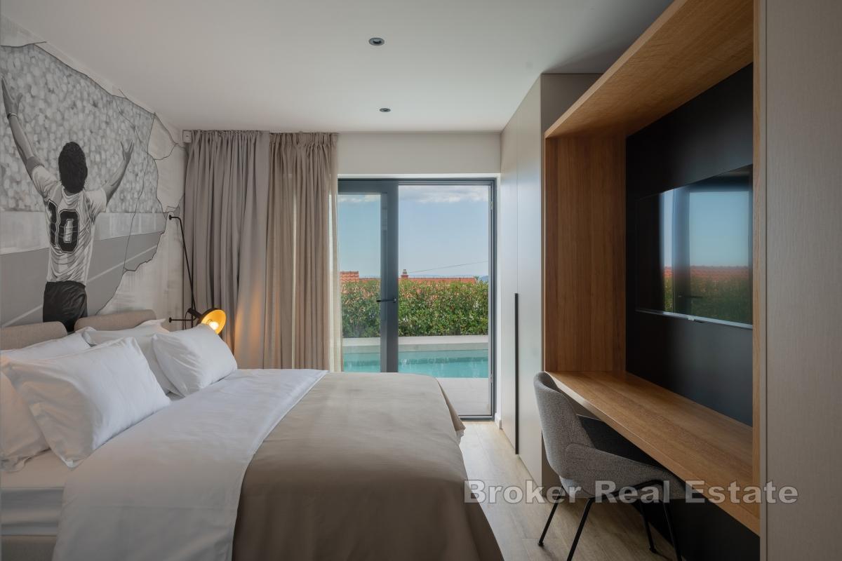 Affascinante villa in affitto con vista panoramica sul mare