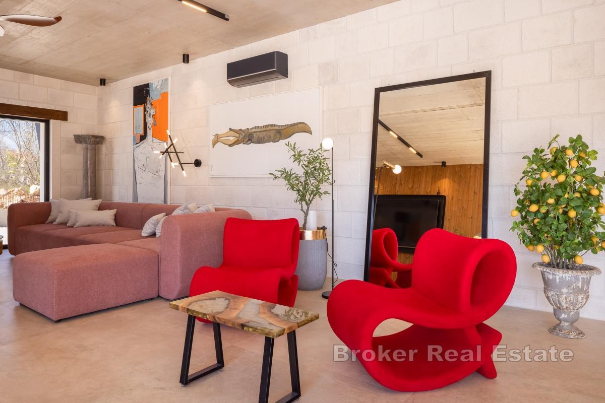 Luxusvilla mit Pool und Tennisplatz in der Nähe von Split