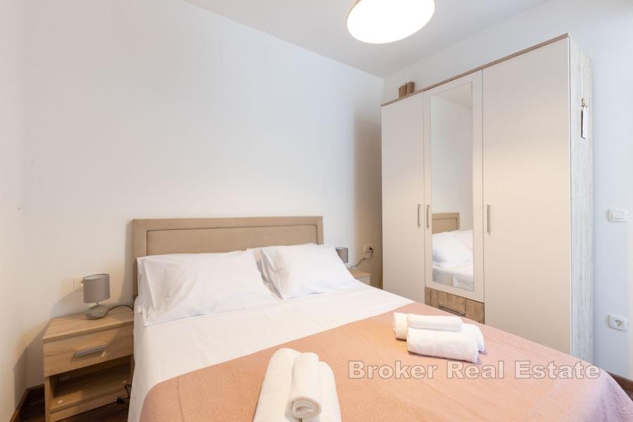 Attraktive Wohnung mit Pool und Meerblick