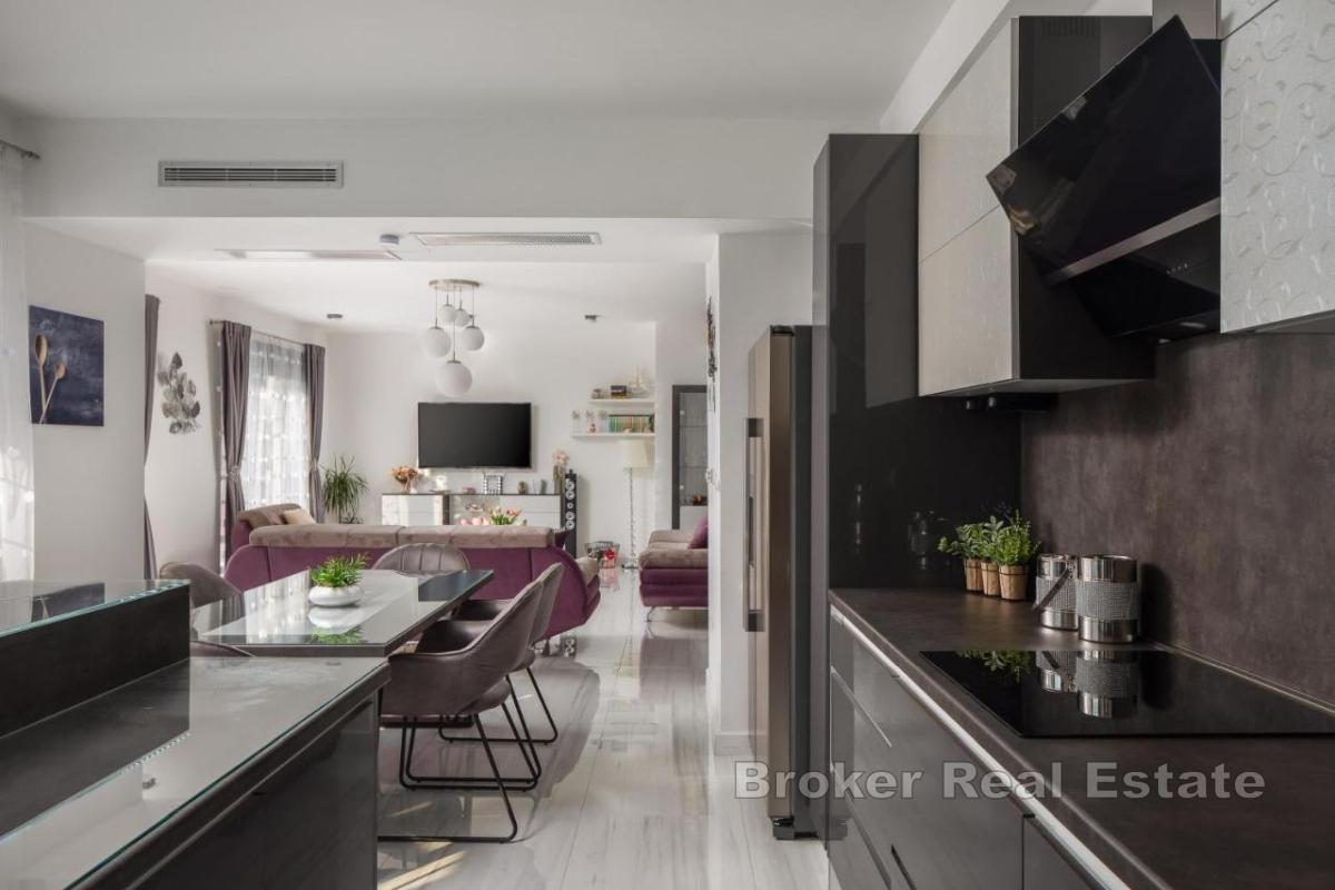 Splendida villa con vista panoramica sul mare