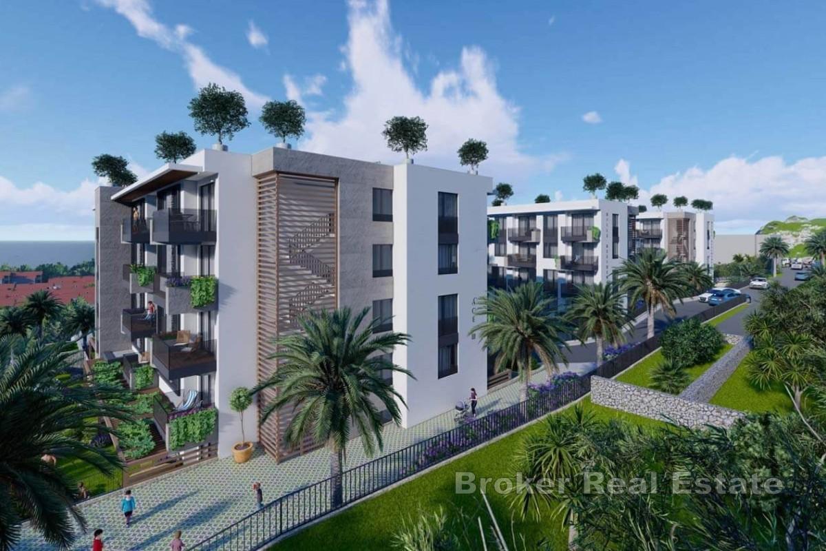 Nově postavené apartmány s krásným výhledem a blízko moře