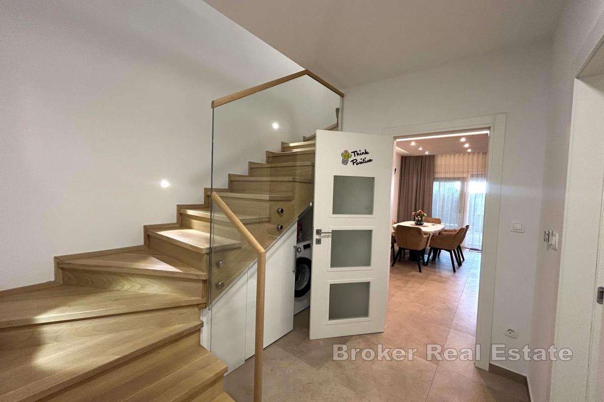 Moderne Wohnung in Meeresnähe zu vermieten