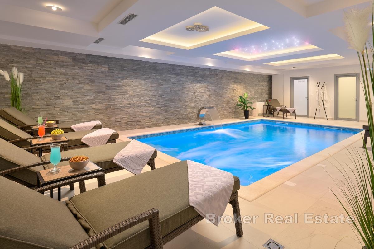 Exklusiv villa med privat wellness-avdelning och inomhuspool