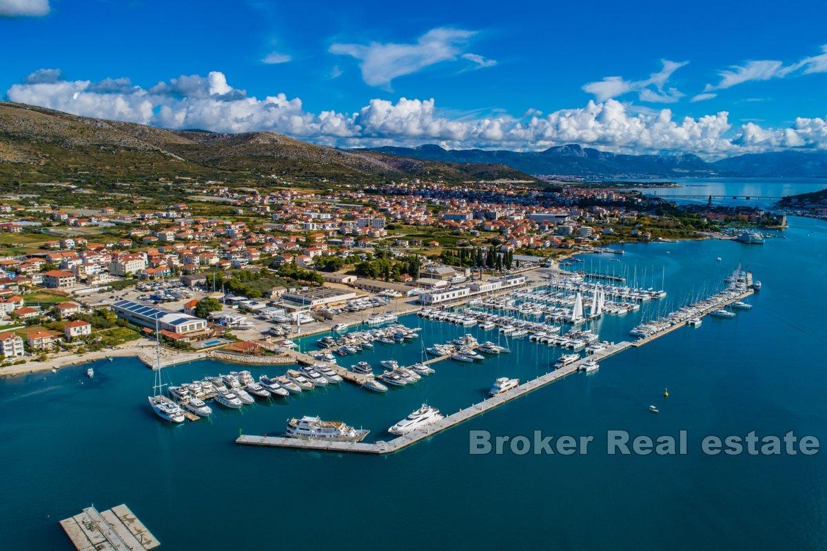Investment building land
