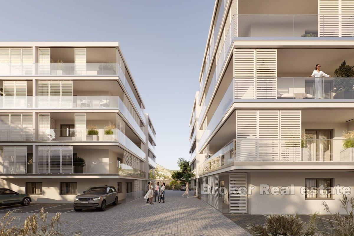 Investment building land
