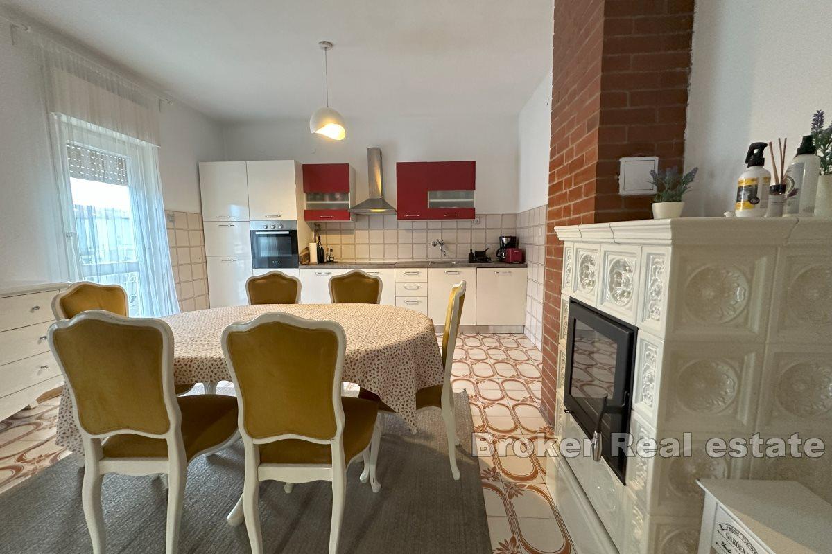 Un confortable appartement de trois chambres