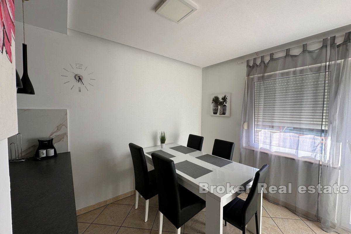 Möblerad tvårumslägenhet