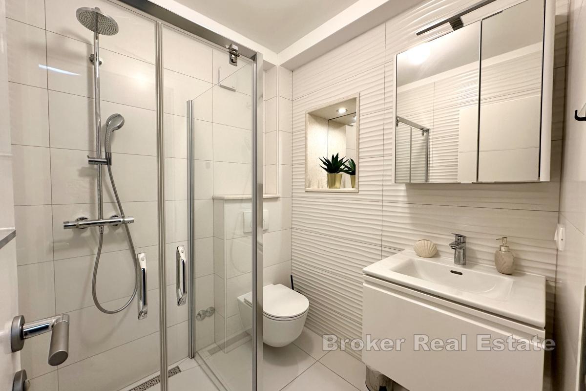 Каменный дом в живописном месте