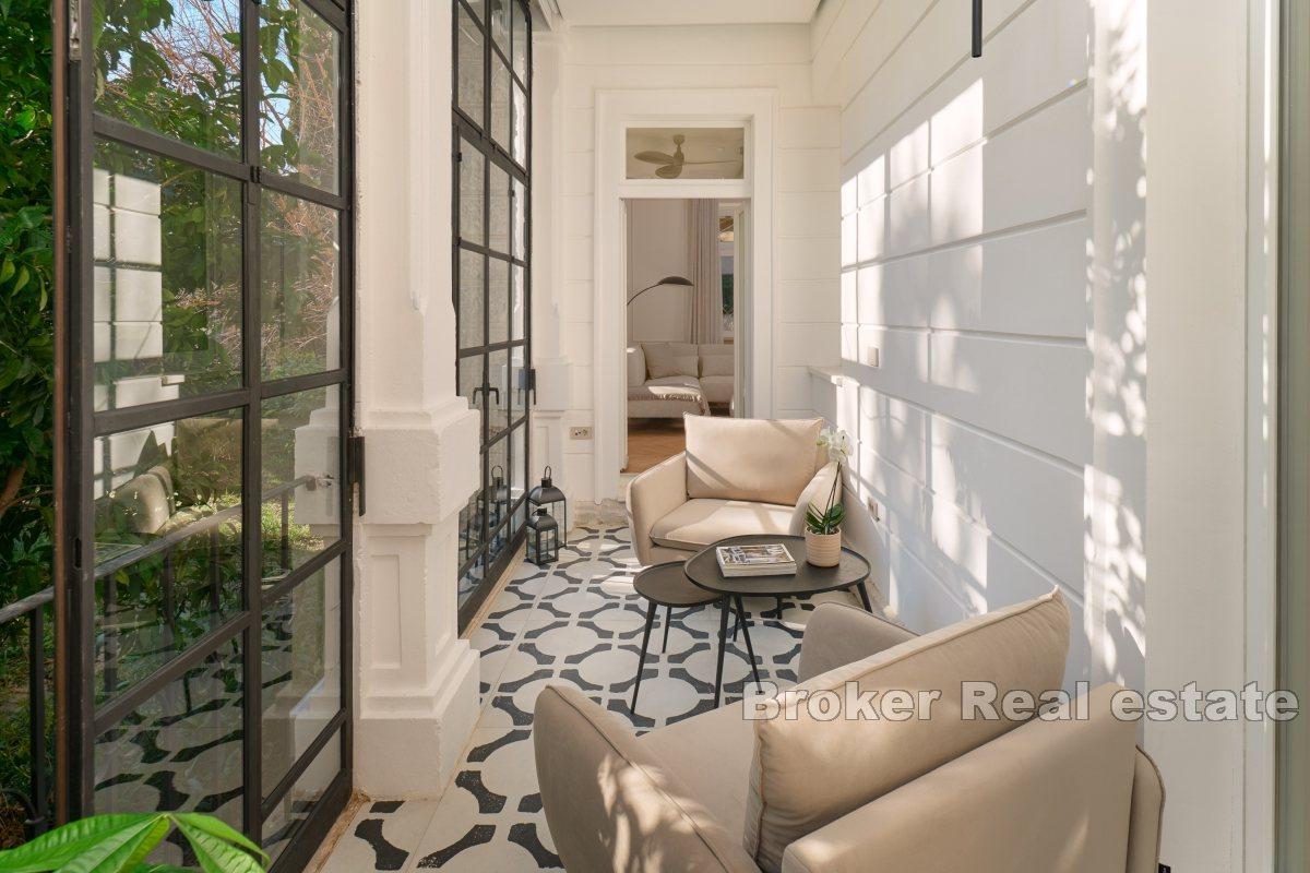 Luxueux appartement de deux étages dans un emplacement prestigieux