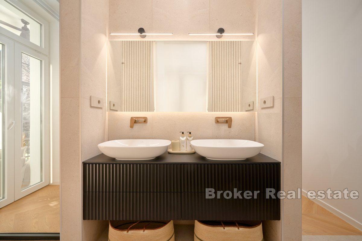 Luxueux appartement de deux étages dans un emplacement prestigieux