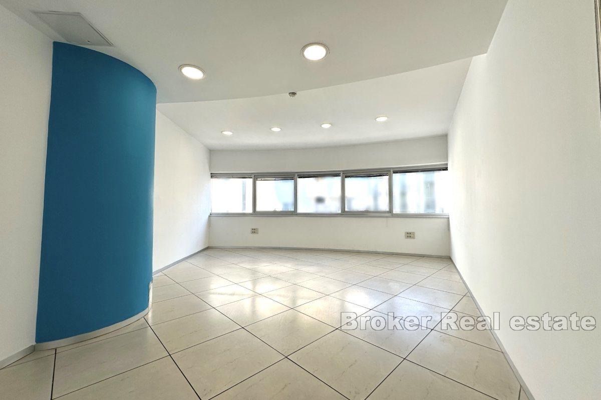 001-2049-30-Split-Bacvice-Commercial-space-in-a-great-location-for-rent