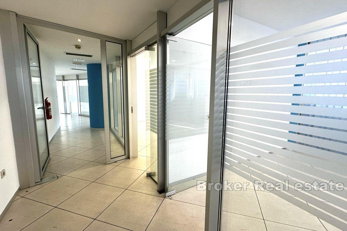 Un espace commercial dans un emplacement privilégié