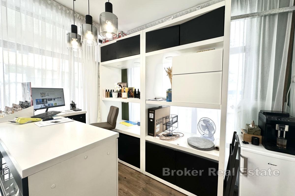 Spazio commerciale con un'attività consolidata