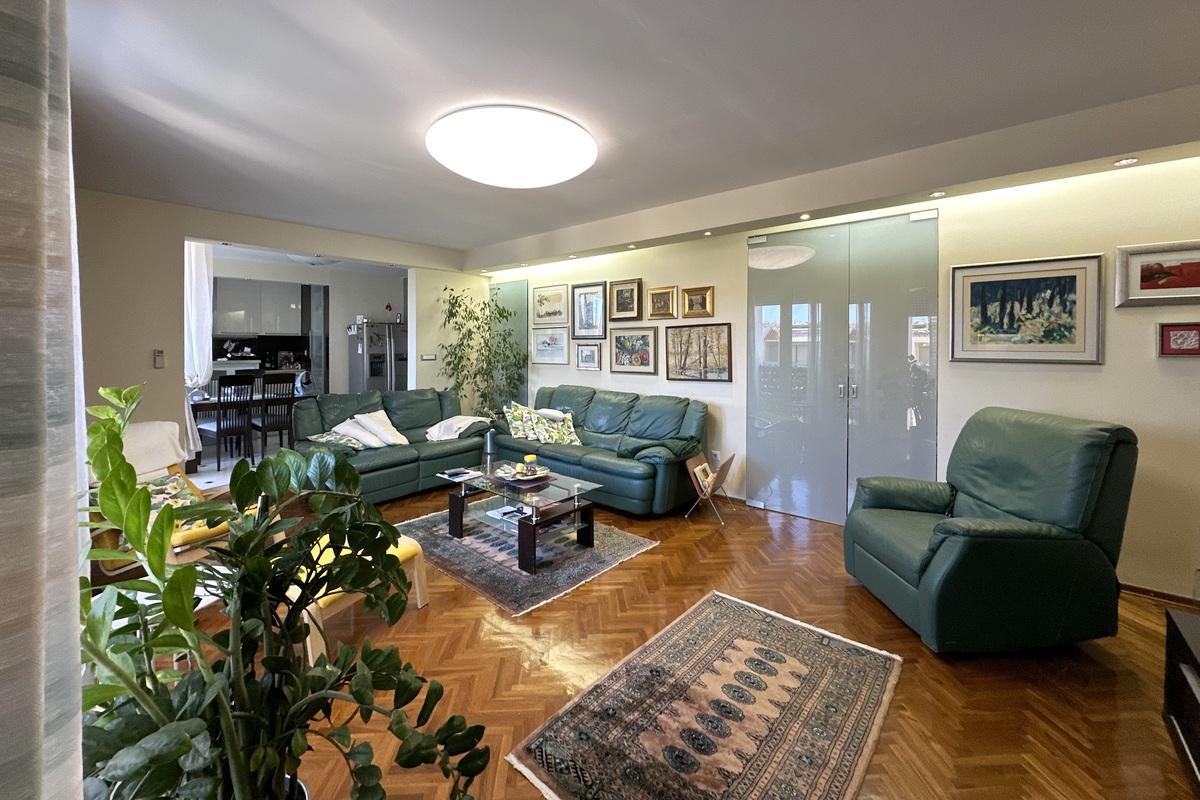 Geräumige Drei-Zimmer-Wohnung in einem attraktiven Stadtteil