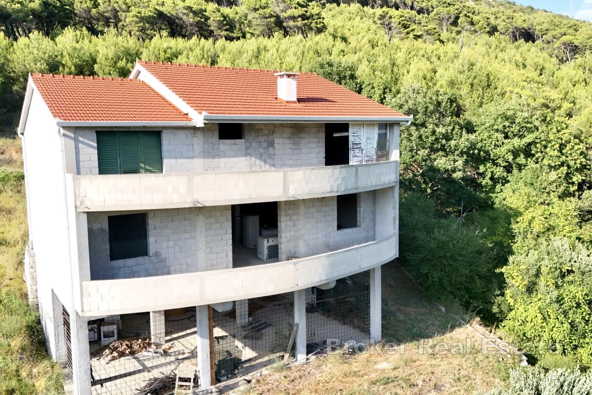 Casa indipendente in costruzione grezza