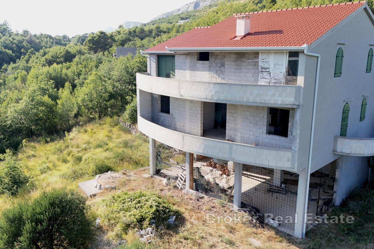 Fristående hus i ofärdig byggnation