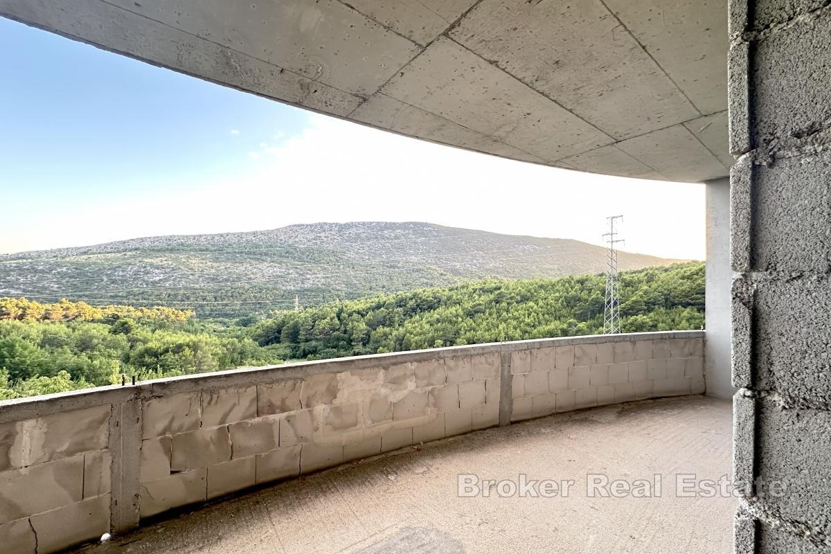 Casa indipendente in costruzione grezza