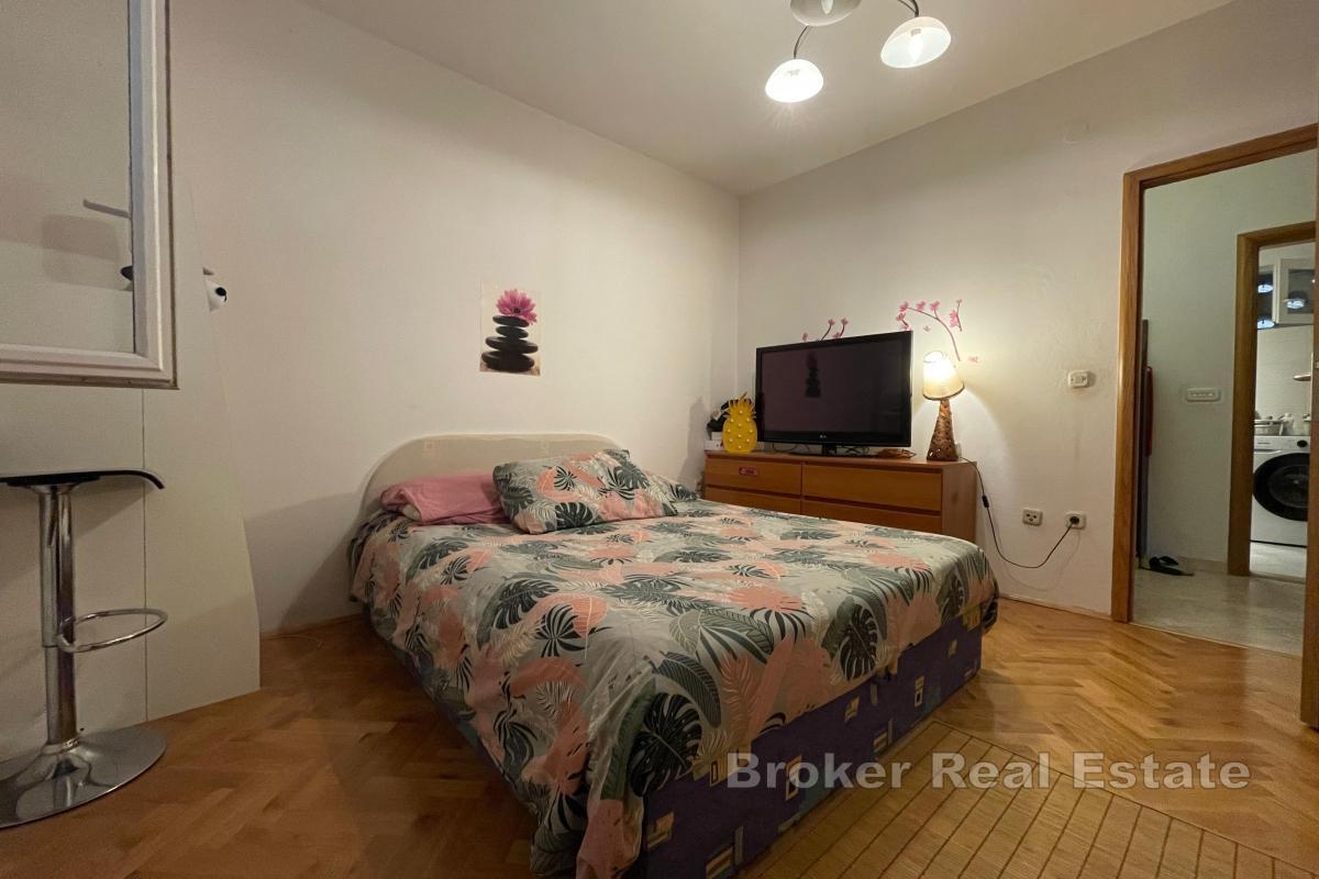 Drei-Zimmer-Wohnung mit Garage im Zentrum von Kambelovac