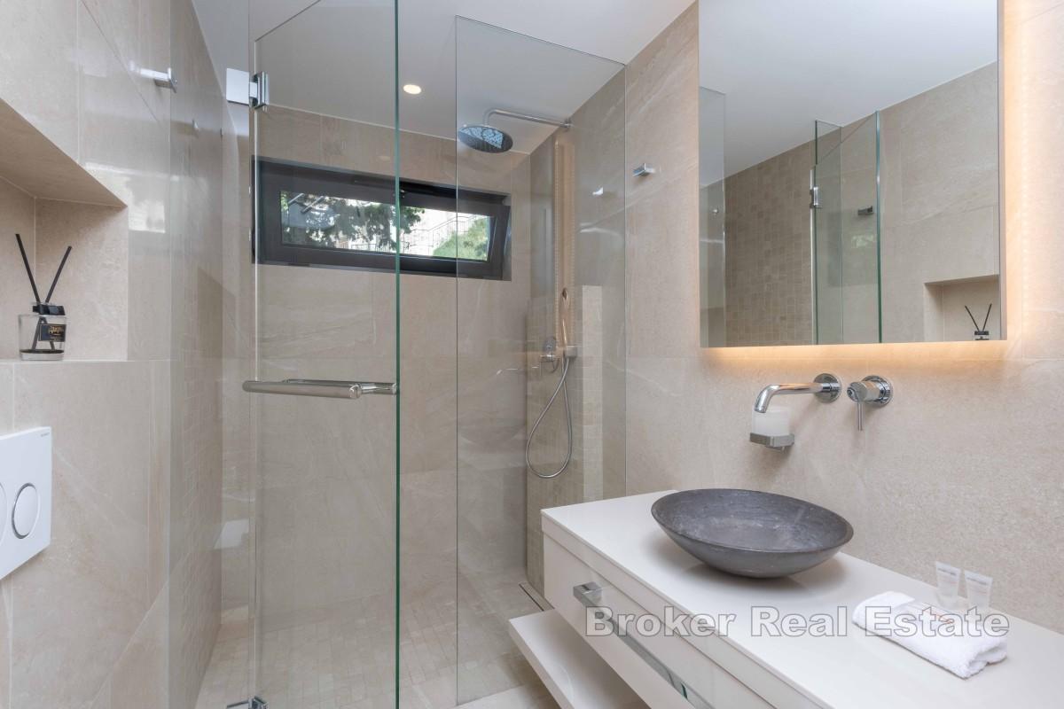 Luxueux appartement deux chambres en première ligne de mer