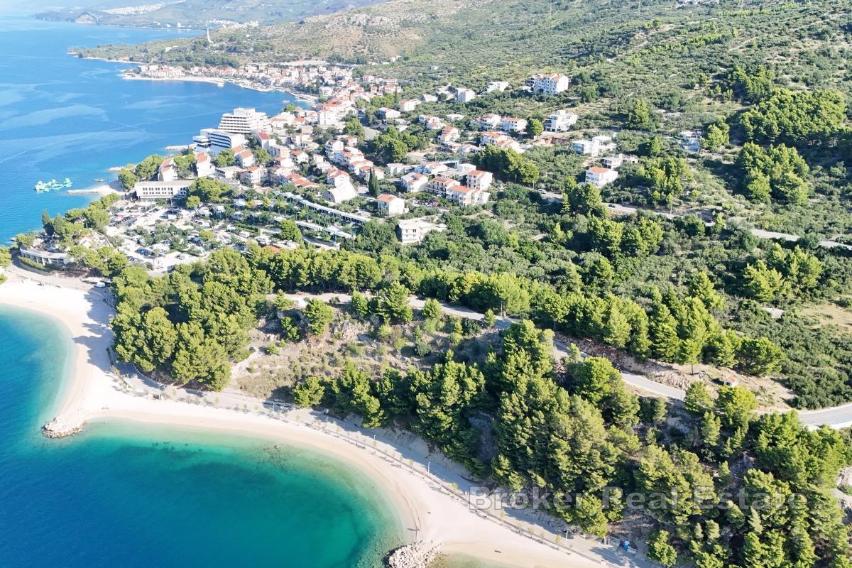 Attraktiv byggtomt nära havet