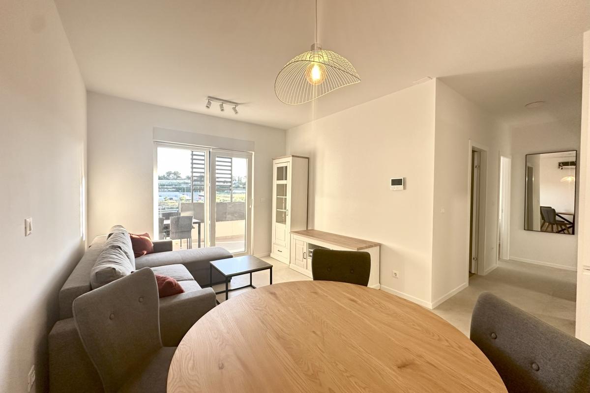 Treromsleilighet med terrasse og parkeringsplass, første innflytting