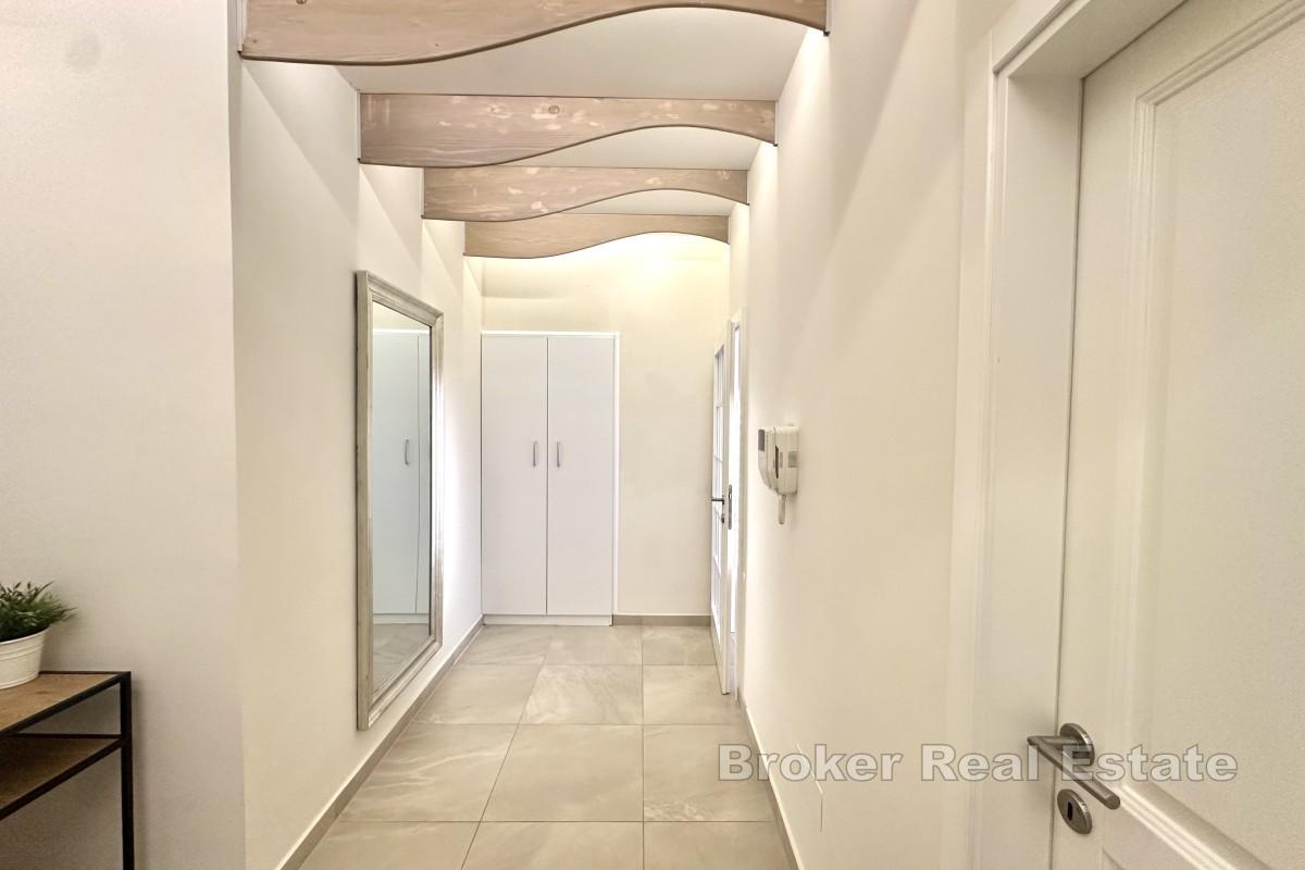 Appartamento con due camere da letto e vista mare