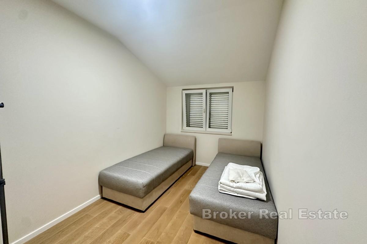 Dvosoban stan s pogledom na more