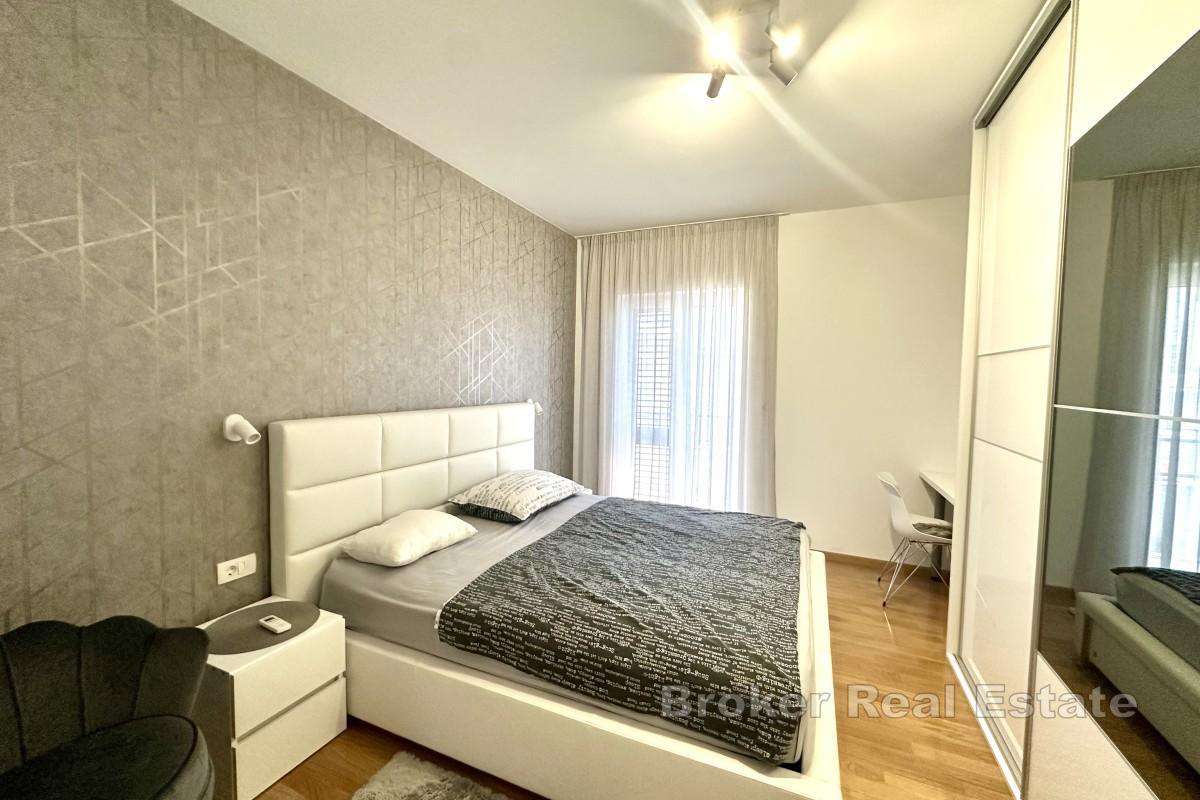 Duplex takvåning med havsutsikt