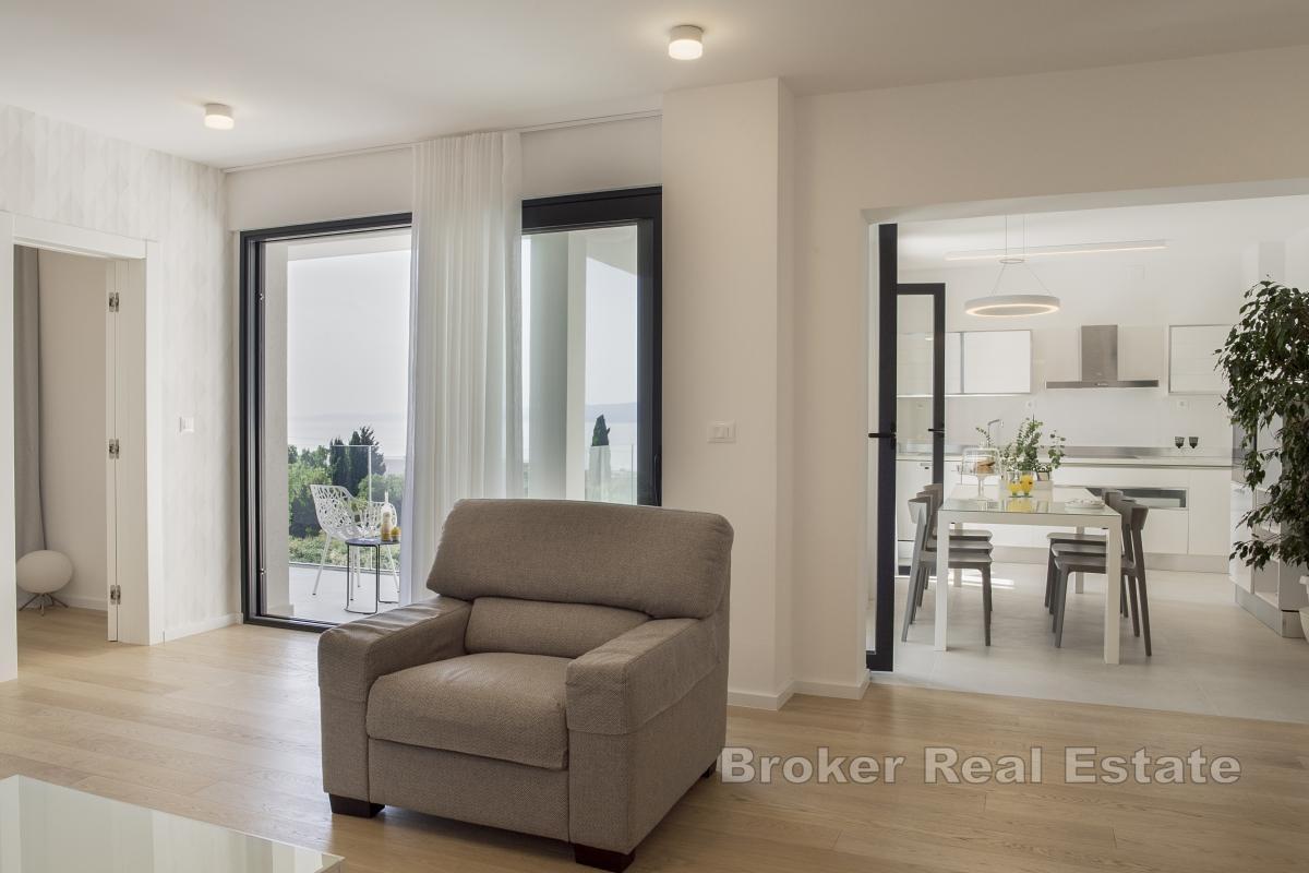 Moderno appartamento con vista mare