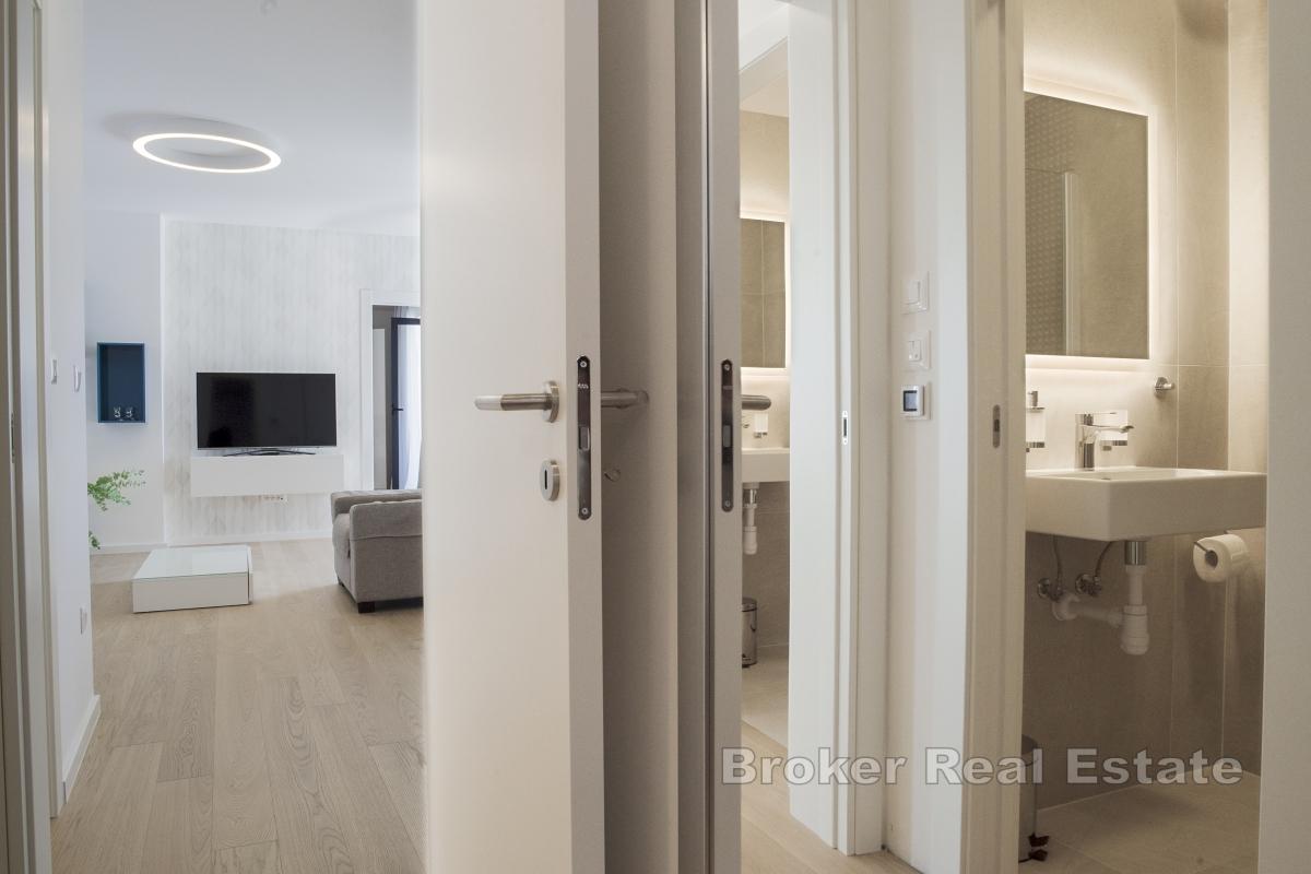 Moderno appartamento con vista mare