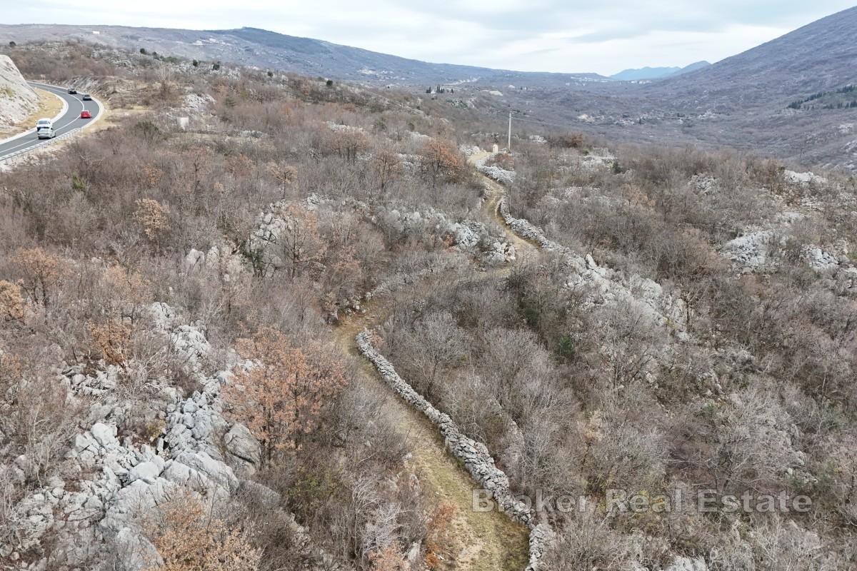 Земельный участок под застройку в промышленной зоне