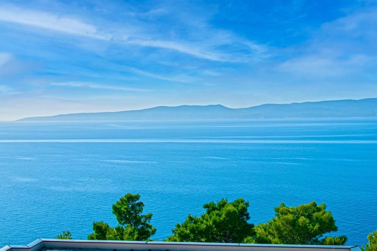 001-2049-91-Makarska-Penthouse-in-a-quiet-location-for-sale
