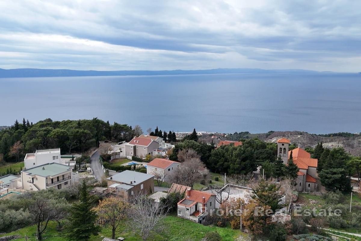 Casa bifamiliare con potenziale