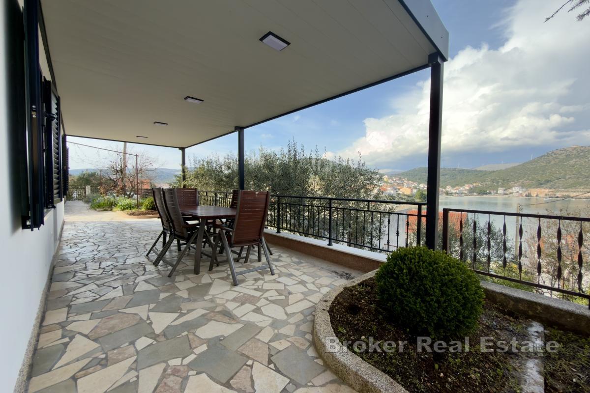 Три квартиры с видом на море